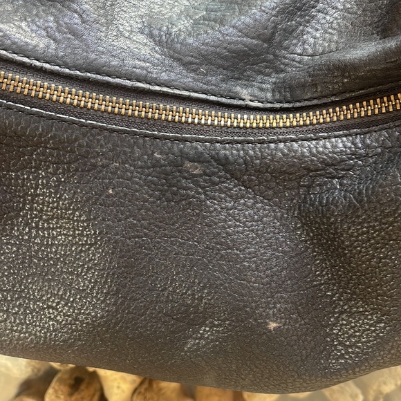 Kenneth Cole black leather purse, studded handle - Picture 5 of 5